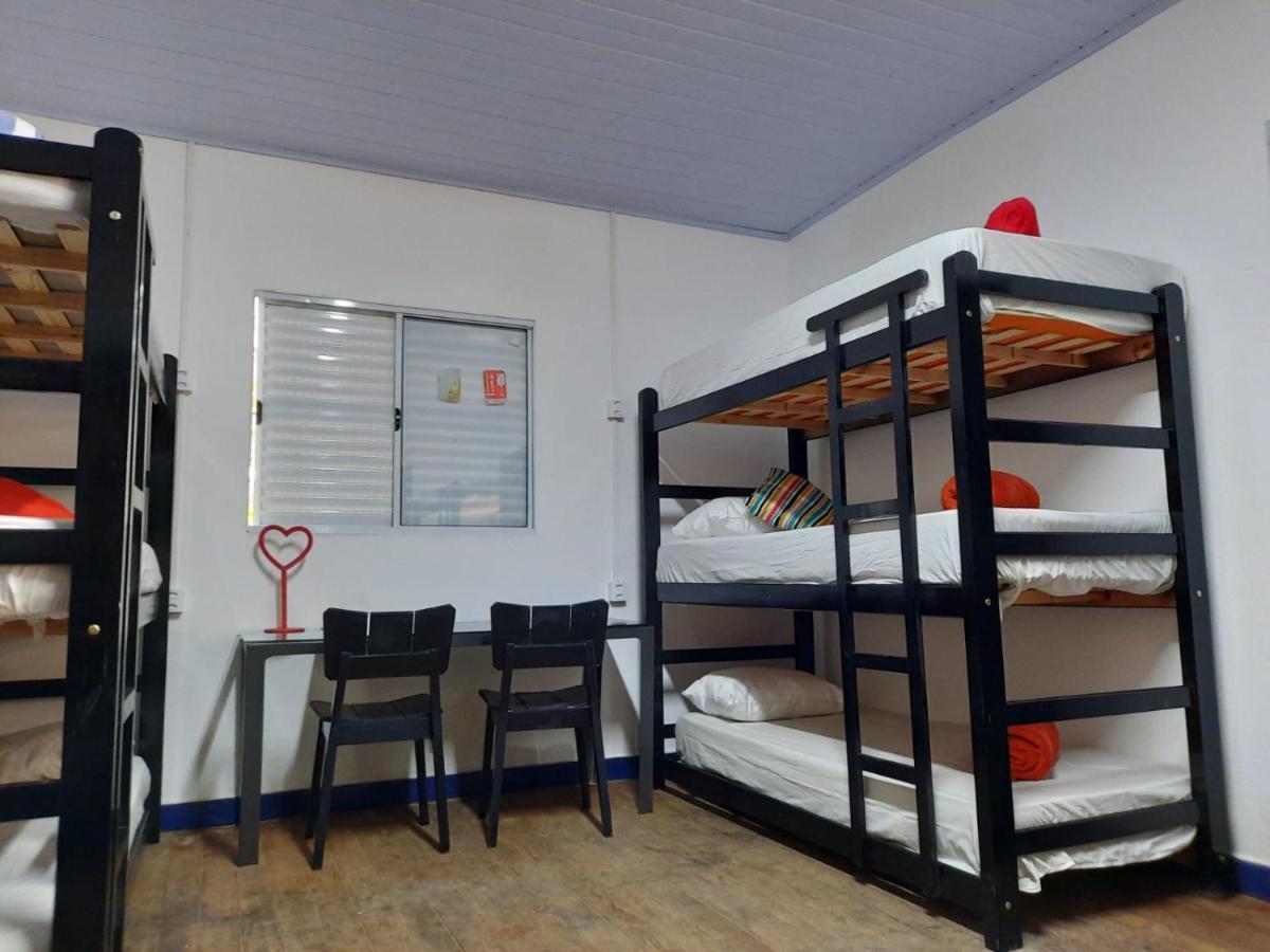 Vilarejo Hostel Pinheiros Guest House Sao Paulo Bagian luar foto