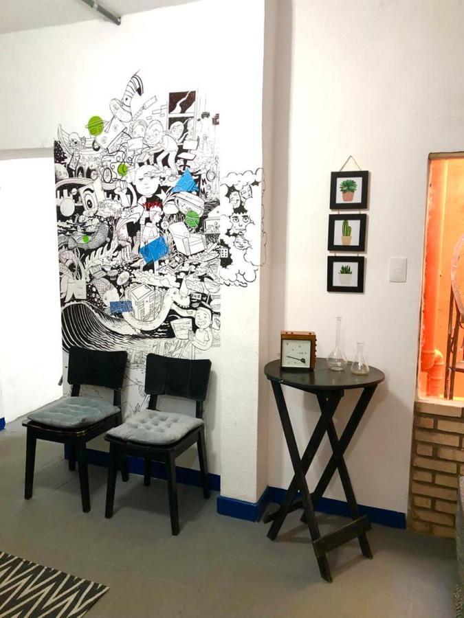 Vilarejo Hostel Pinheiros Guest House Sao Paulo Bagian luar foto