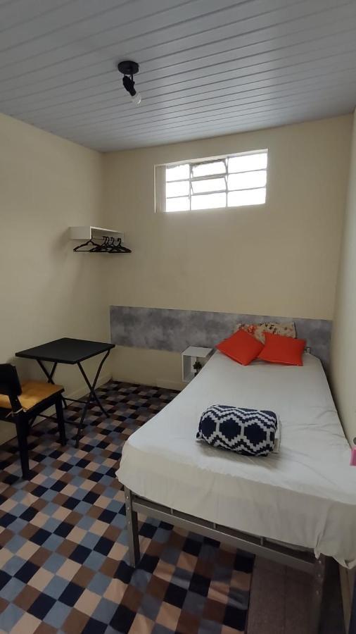 Vilarejo Hostel Pinheiros Guest House Sao Paulo Bagian luar foto