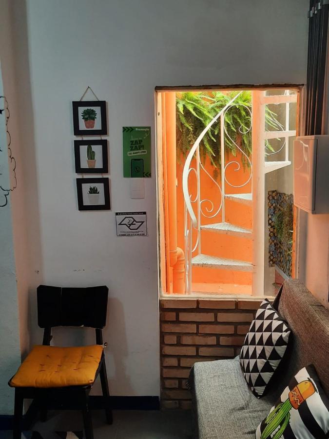 Vilarejo Hostel Pinheiros Guest House Sao Paulo Bagian luar foto